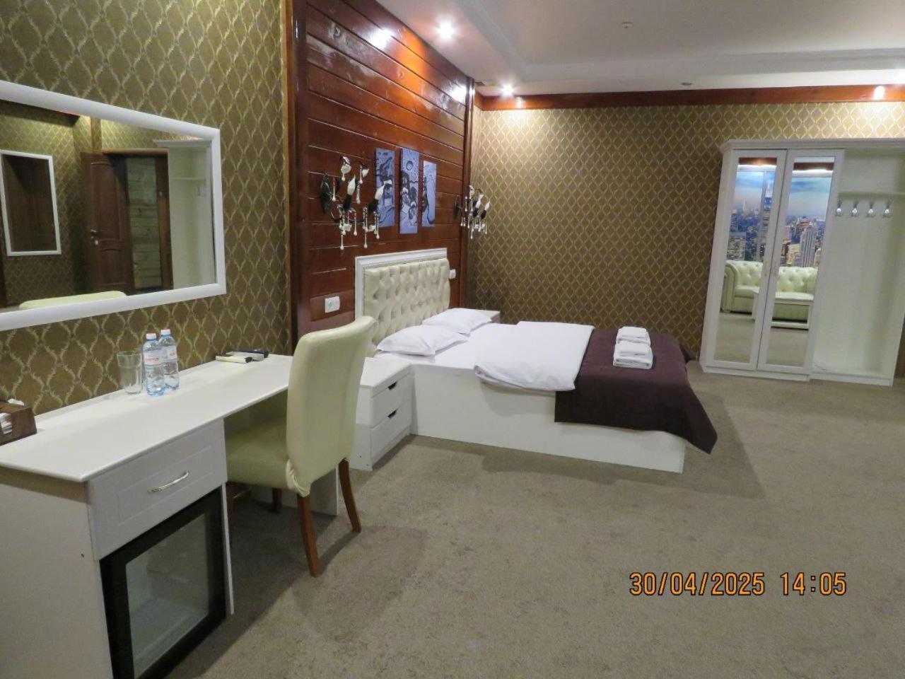 Pride Hotel ทาราซ ภายนอก รูปภาพ